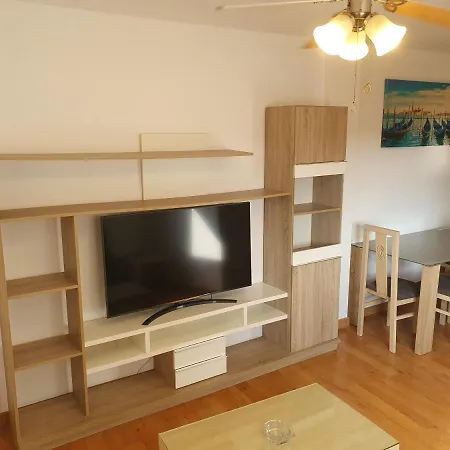 Апартаменты 4h, Aire Acondic, 50m2, 1 Dormitorio, 4 Huespedes, Wifi Gratis Ла-Линеа-де-ла-Консепсьон